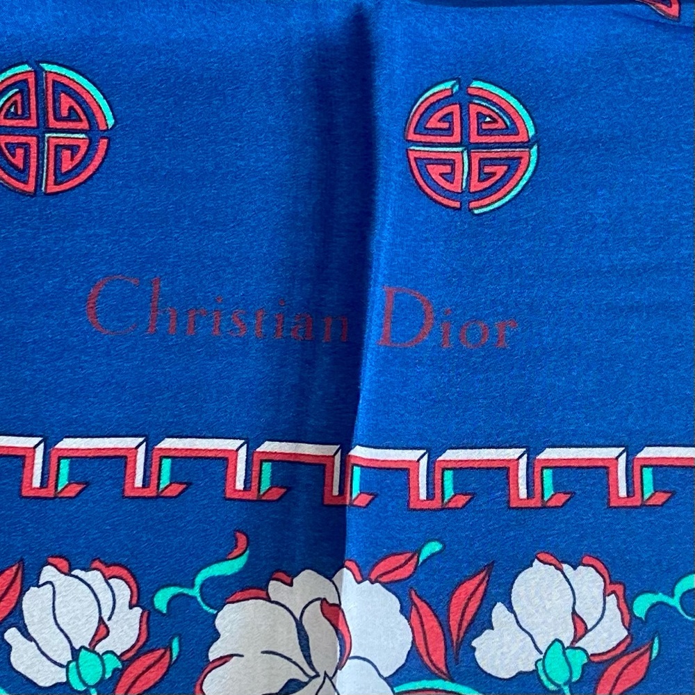 Christian Dior silk scarf - Picture 3 of 9